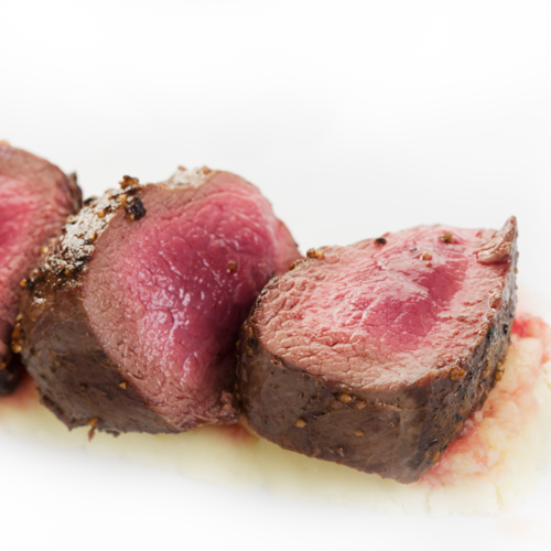 Pan-fried venison with blackberry sauce